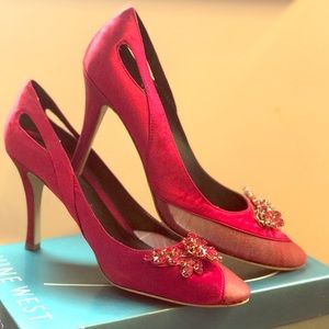 Red satin party heels with toe jewelry design